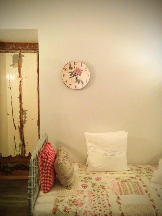 B&B Nina-O Brivio Camera foto